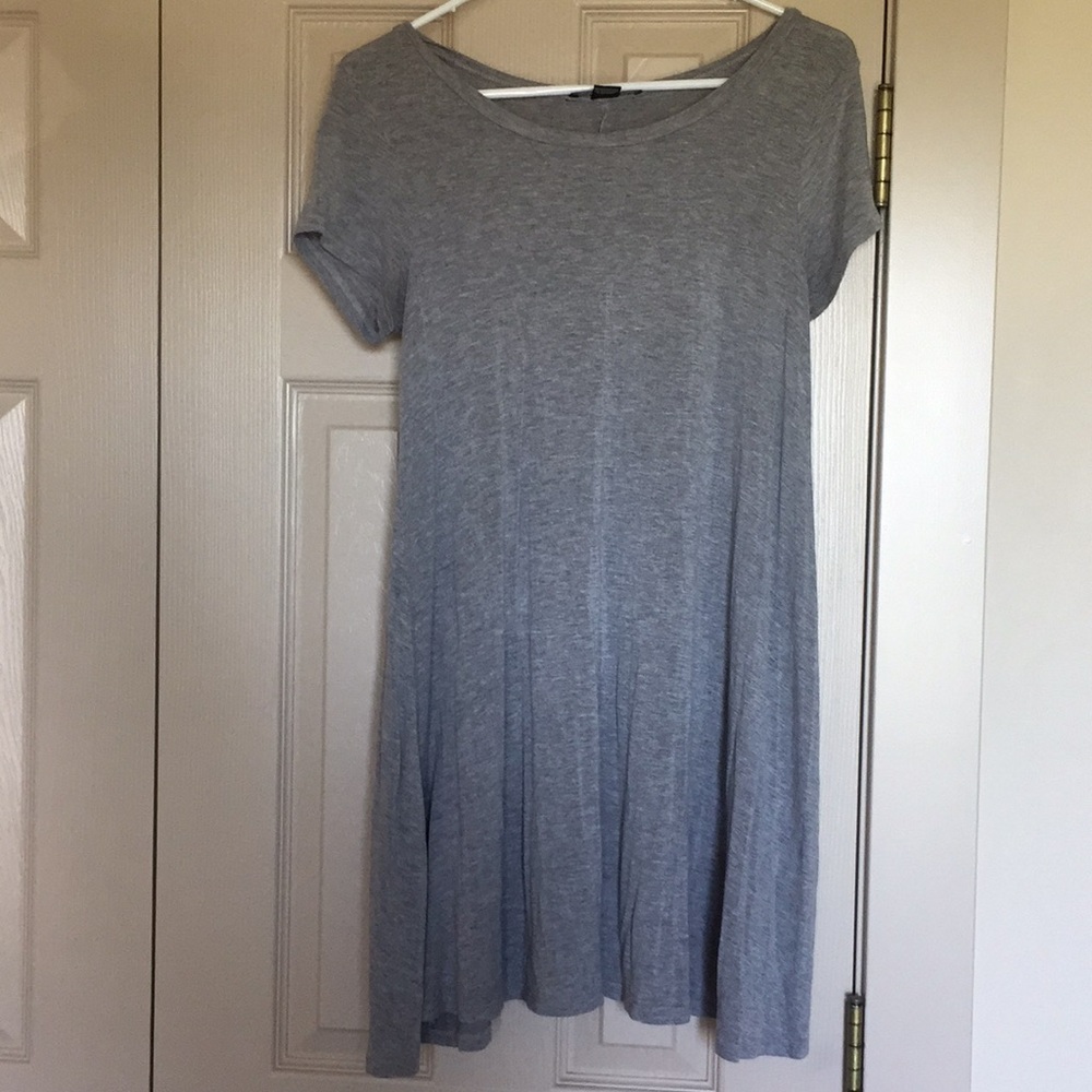 American Dream gray tee